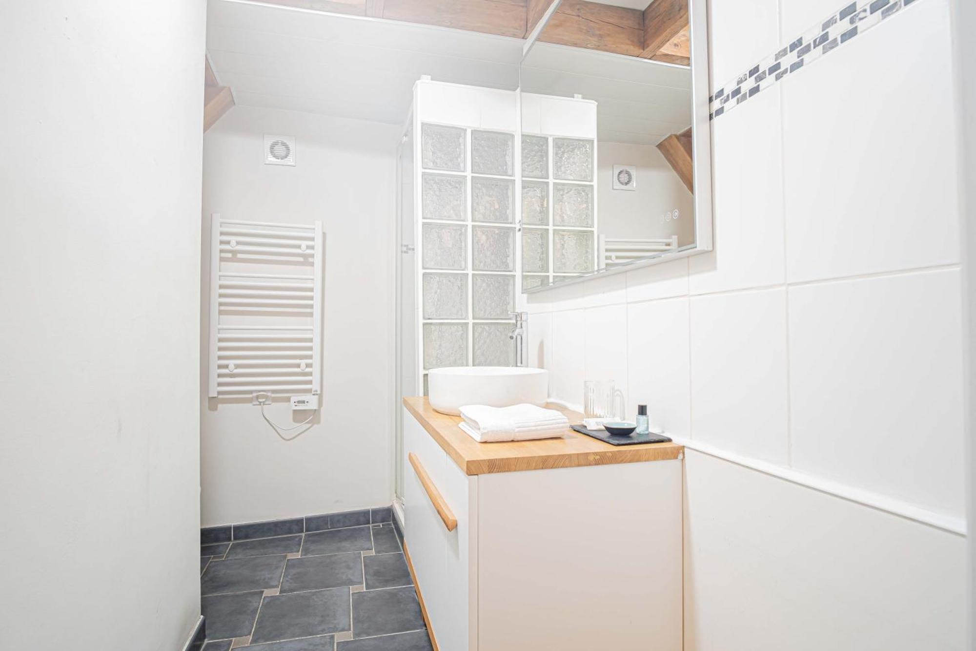 Ferienwohnung Triplex Cathedrale Parking Gratuit Reims Exterior foto