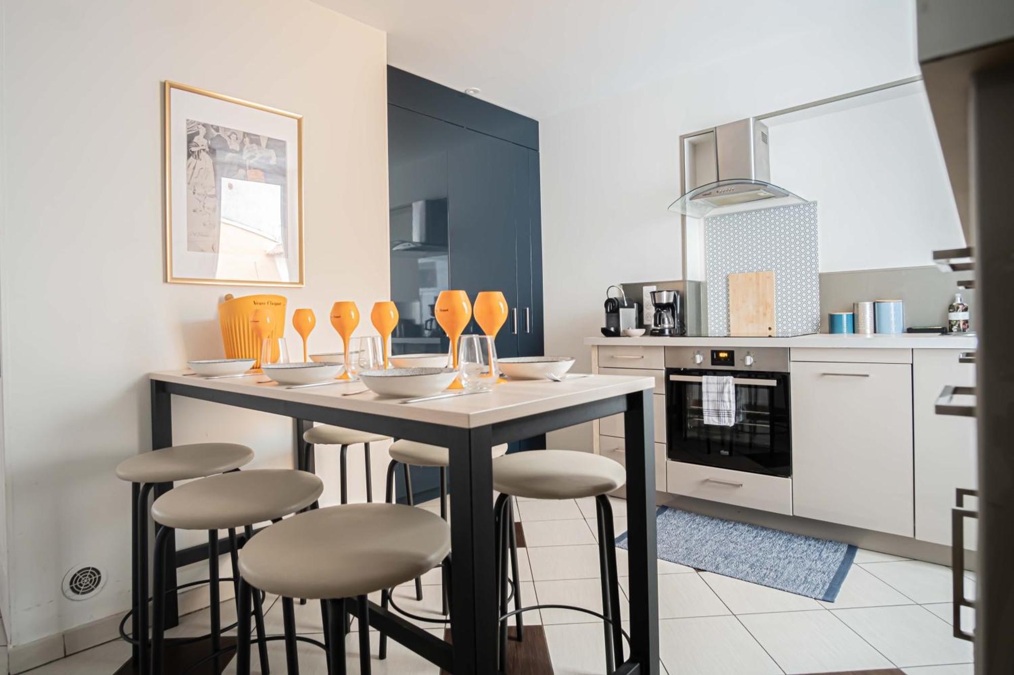 Ferienwohnung Triplex Cathedrale Parking Gratuit Reims Exterior foto