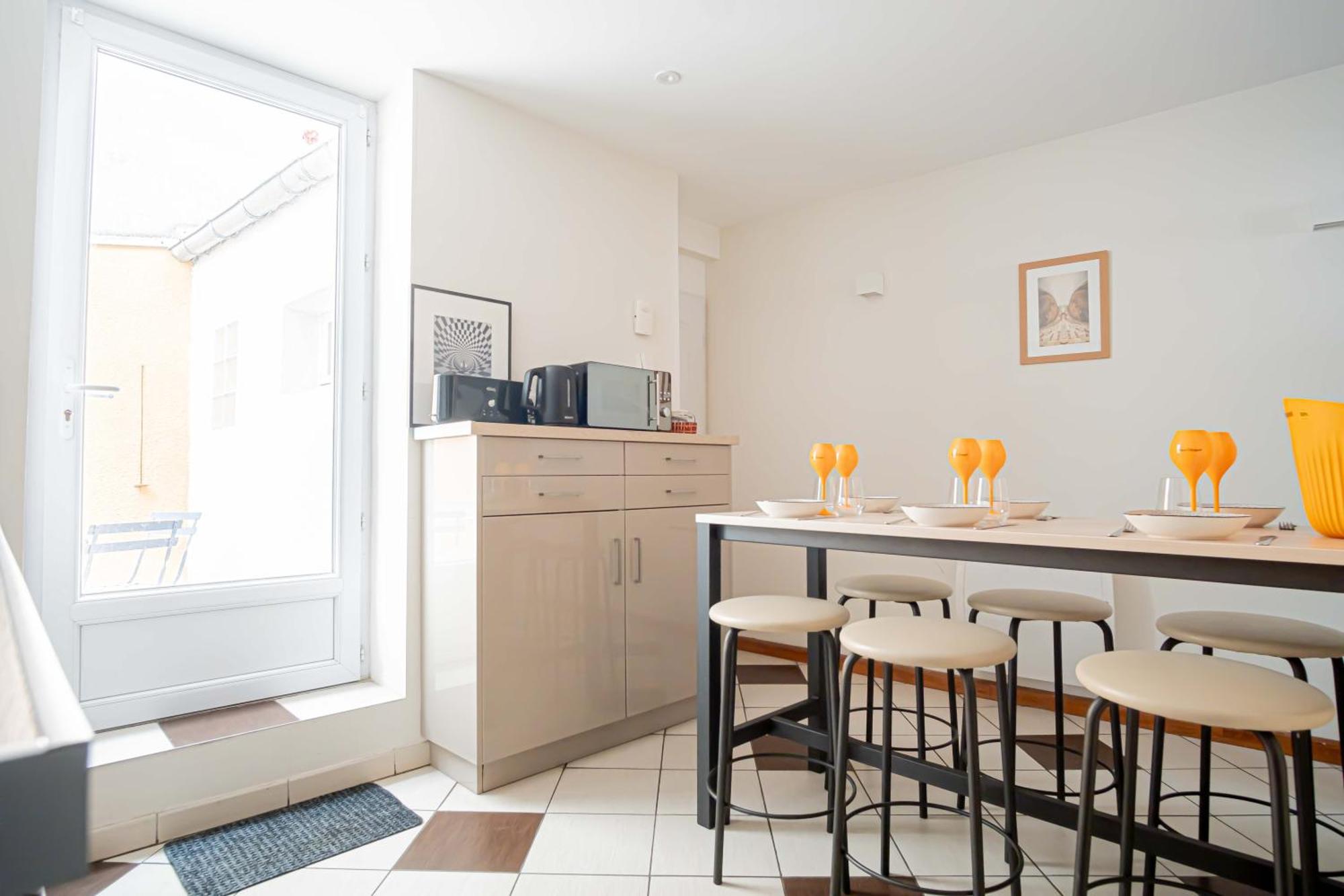 Ferienwohnung Triplex Cathedrale Parking Gratuit Reims Exterior foto