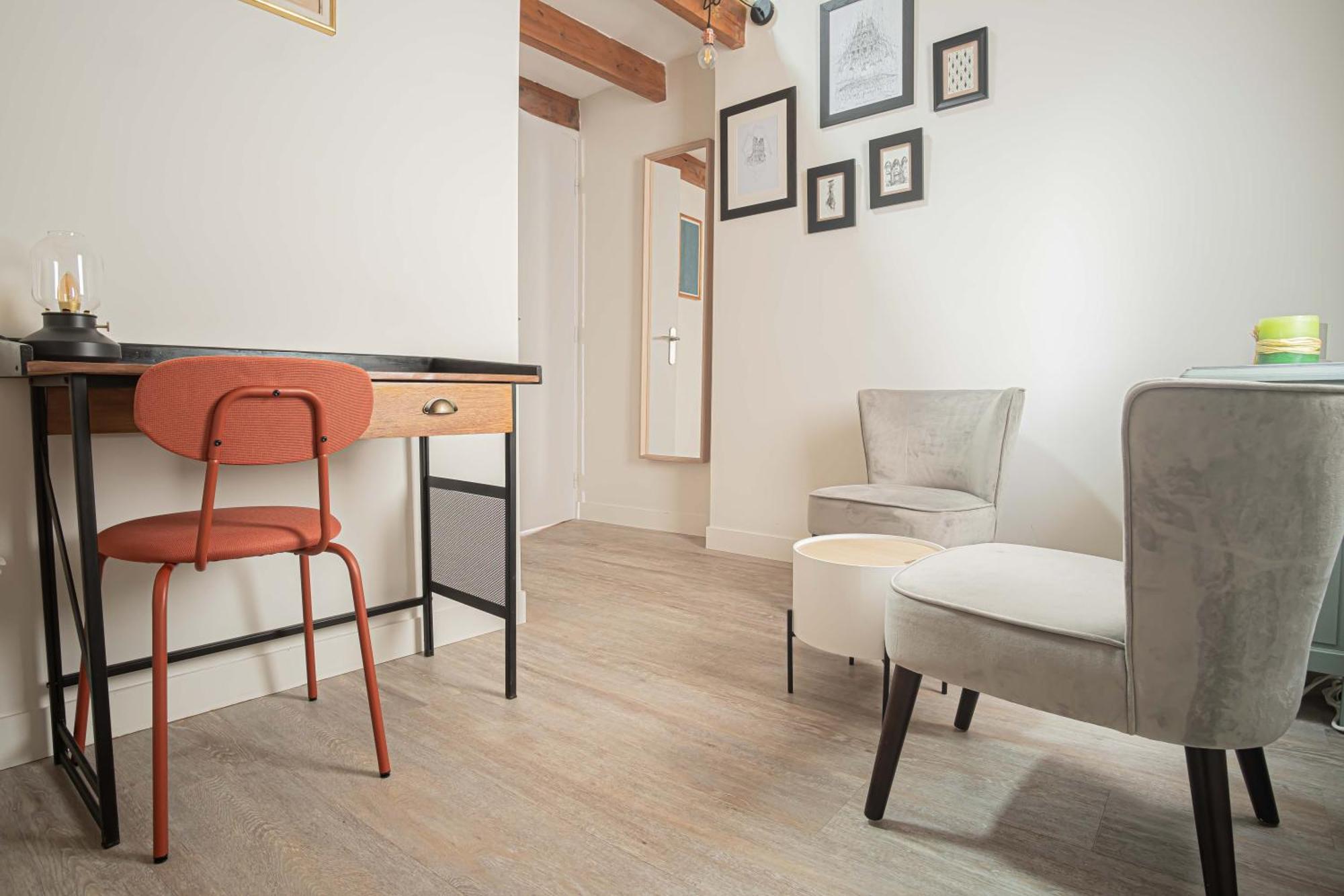 Ferienwohnung Triplex Cathedrale Parking Gratuit Reims Exterior foto